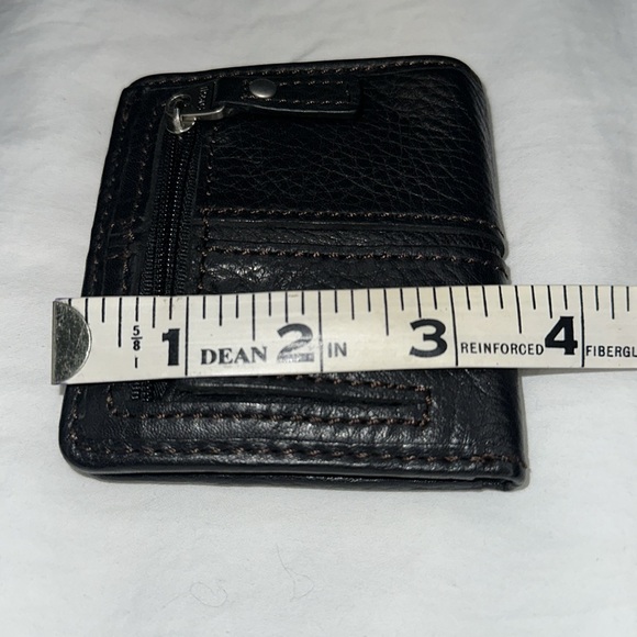 Fossil Black Pebbled Leather Bifold Wallet EUC - Picture 4 of 16